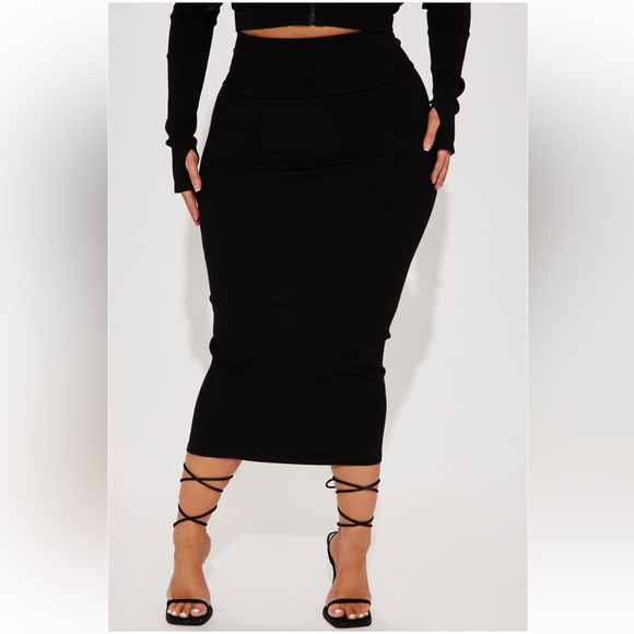 Makena Snatched Maxi Skirt - Picture 6 of 14